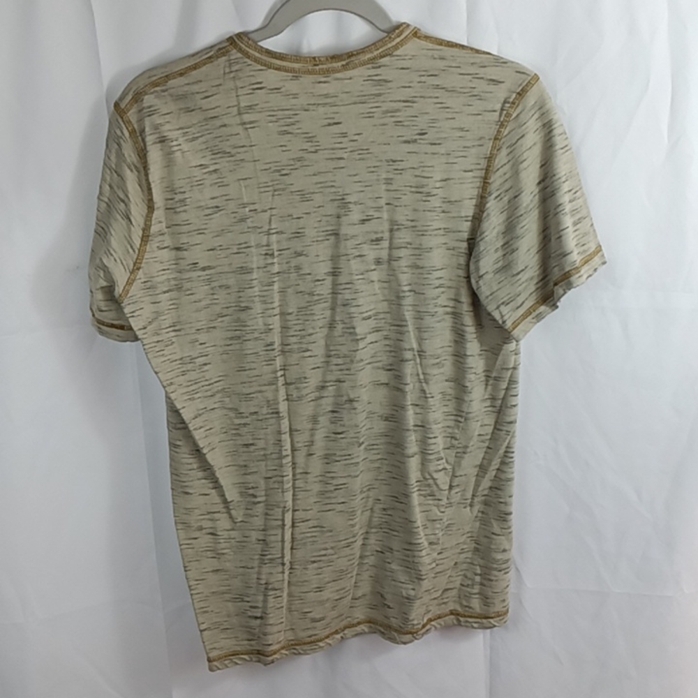Men's size small short sleeve top - Picture 2 of 2